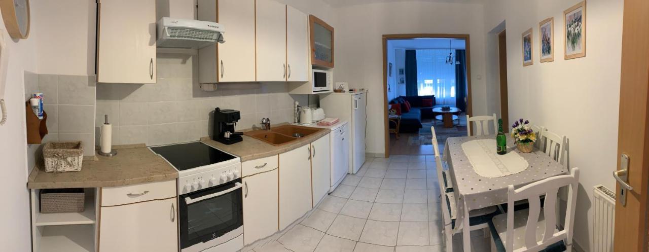 Konig Apartman Iii. ヘーヴィーズ エクステリア 写真