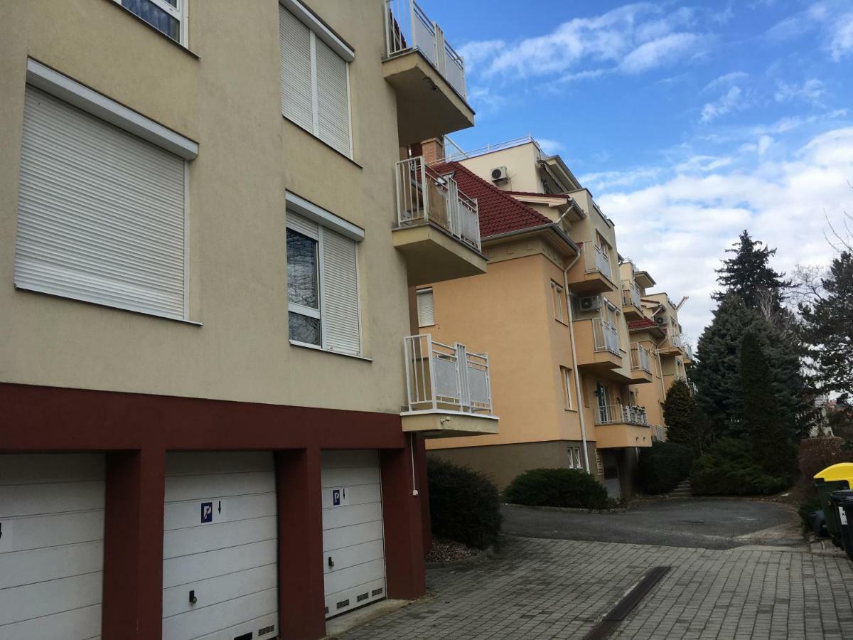 Konig Apartman Iii. ヘーヴィーズ エクステリア 写真